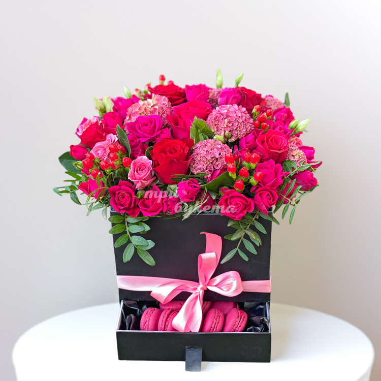 12 макарун в выдвижном ящике